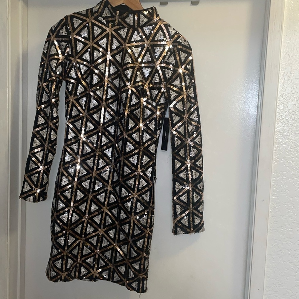 Black Sequins Long Sleeve Dress